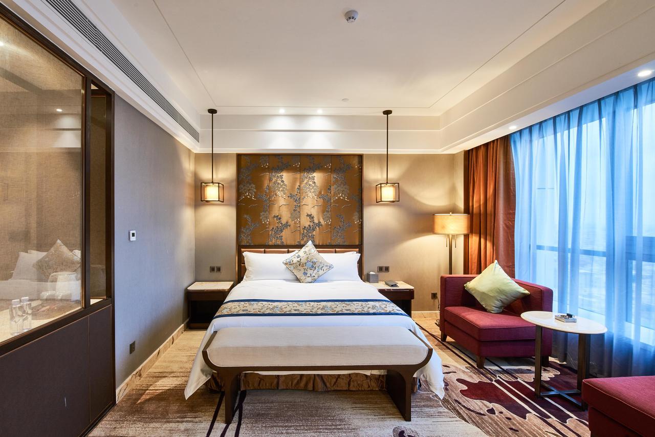 Zhongshan Guzhen Huayu Landmark Hotel Екстер'єр фото